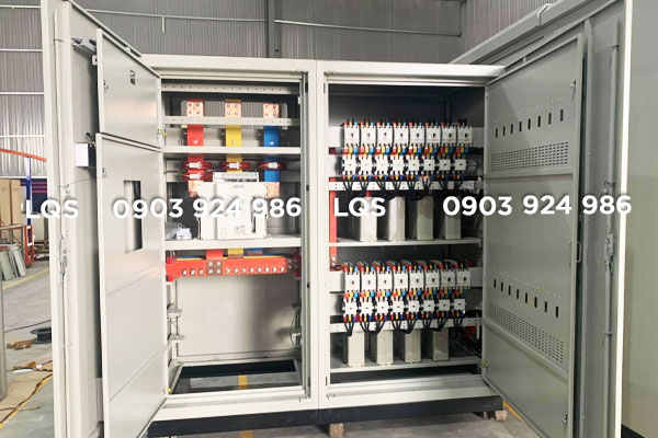 Tủ phân phối hạ thế + tụ bù cho trạm kios 2000kVA