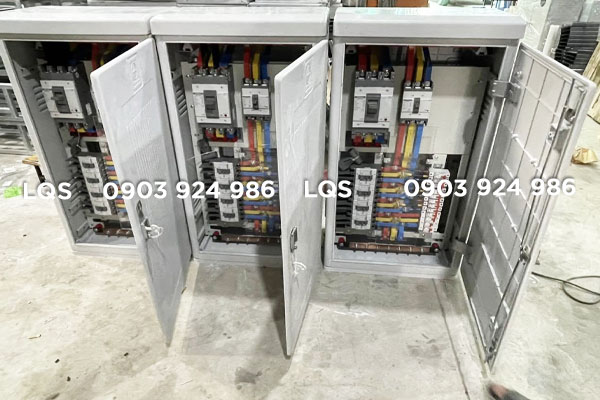 Hình ảnh thực tế tủ hạ thế nhựa Composite