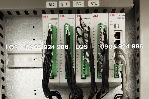 Các mô đun RTU530 ABB lắp đặt trong tủ kết nối Scada