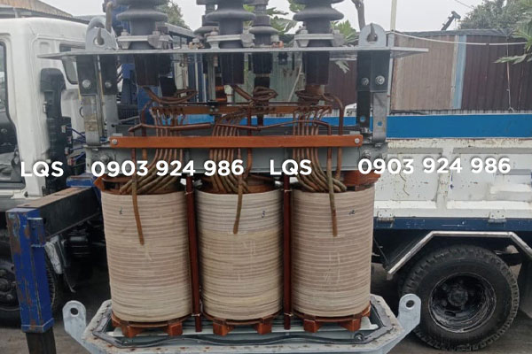 Rút ruột máy biến áp và sửa chữa