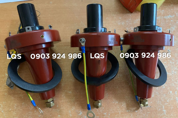 Sứ Plugin cho máy biến áp dầu