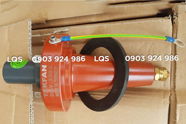 Bộ 3 sứ bushing hãng Takfan
